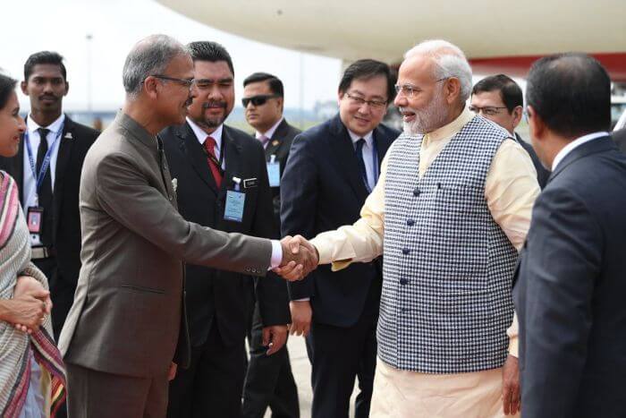 El primer ministro Narendra Modi llega a Malasia para reunirse con el recién electo primer ministro Mahathir Mohammad