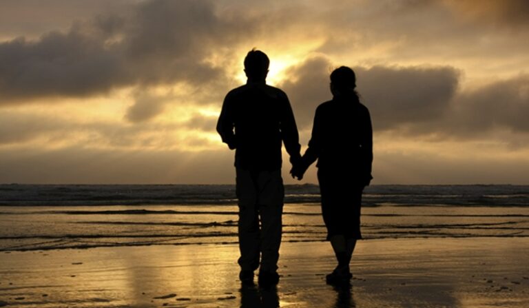 El tribunal permite que una pareja joven tenga una relación de convivencia