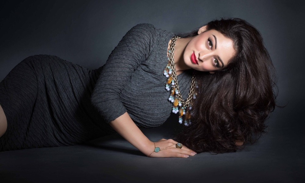 Sandeepa Dhar Wiki, biografía, años, lista de películas, imágenes - Escuela Internacional