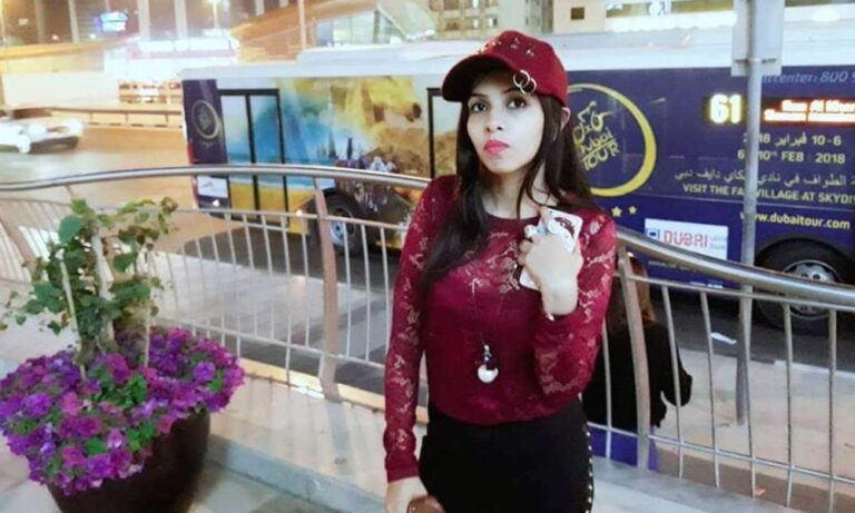 Dhinchak Pooja Wiki, biografía, años, canciones, imágenes