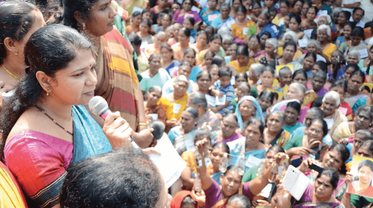 Kanimozhi Wiki, Biografía, Edad, Marido, DMK, Carrera política, Imágenes