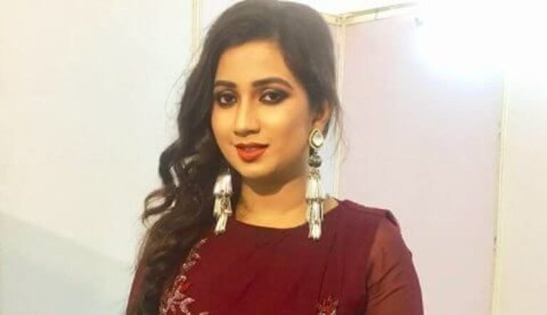 Lista de canciones de Shreya Ghoshal malayalam |  Debut a la presentación