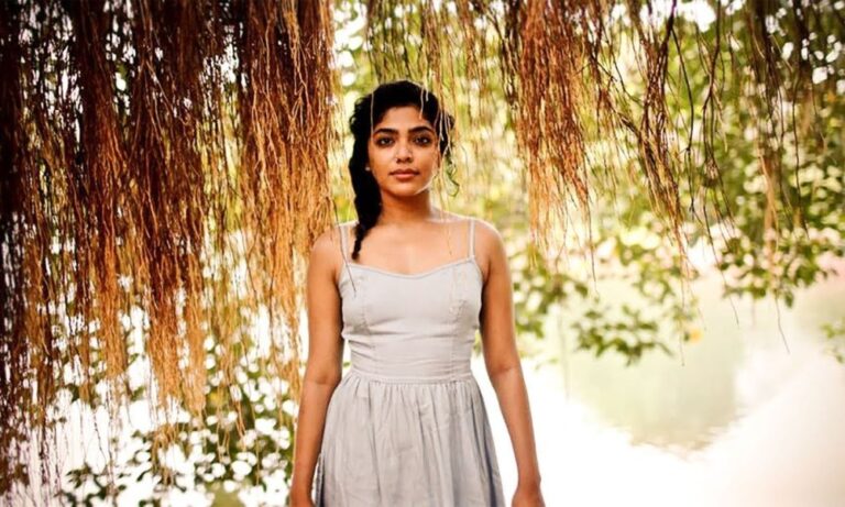 Rima Kallingal Wiki, biografía, edad, esposo, películas, charla TEDx, imágenes y más