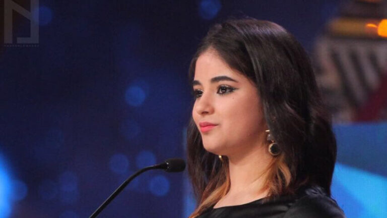 Zaira Wasim Wiki, Biografía, Edad, Altura, Peso, Familia, Películas, Imágenes,