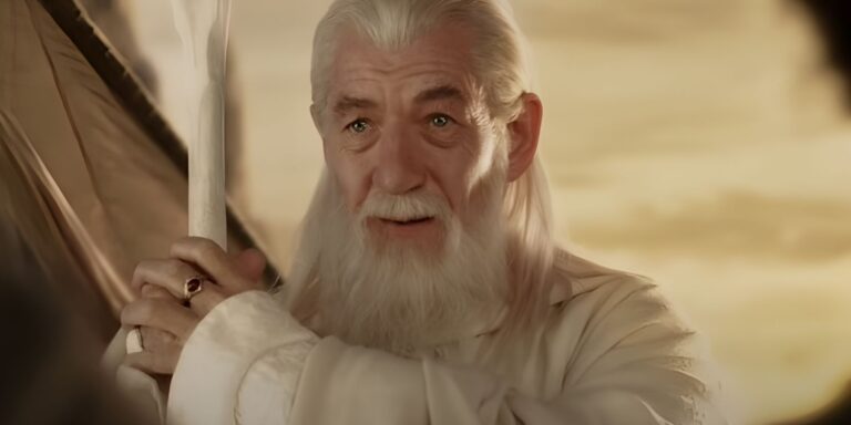 LOTR: Por qué Gandalf tiene un anillo de poder élfico